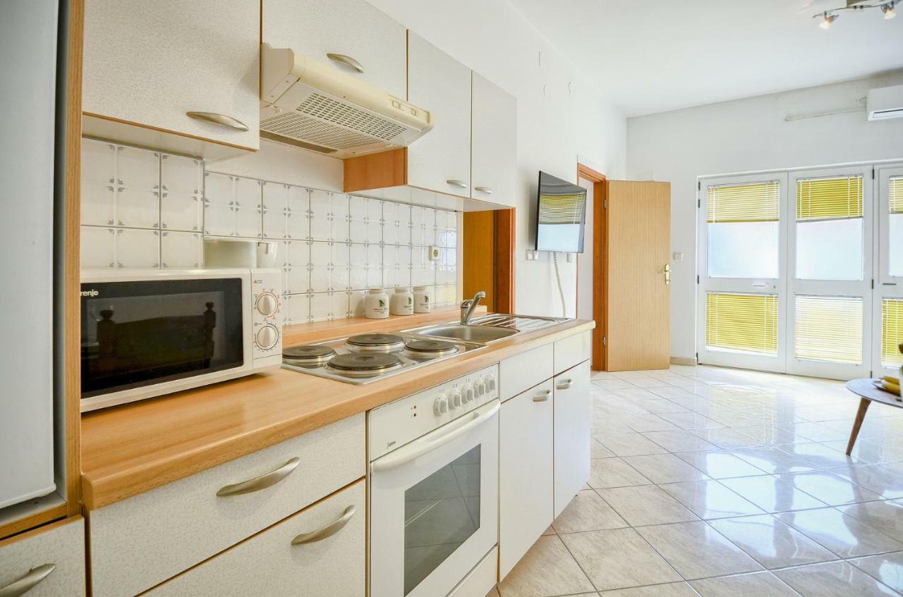 Apartments Picco Pula Exterior photo